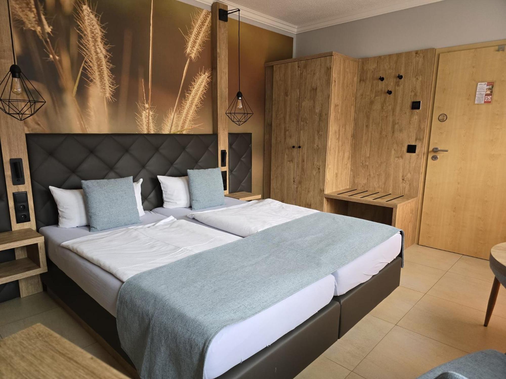 Reichenberg  Hotel "Pension Marlis" Garni מראה חיצוני תמונה