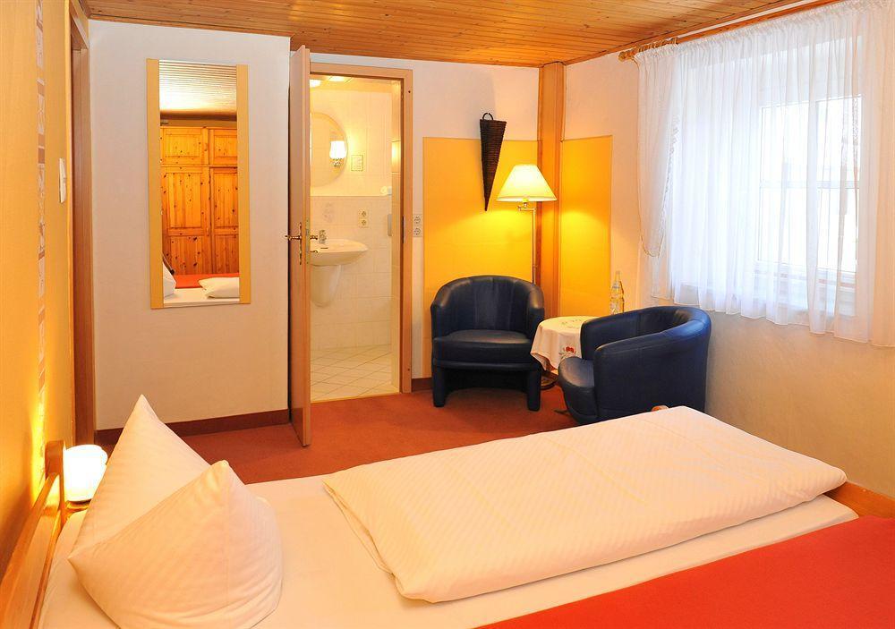Reichenberg  Hotel "Pension Marlis" Garni מראה חיצוני תמונה
